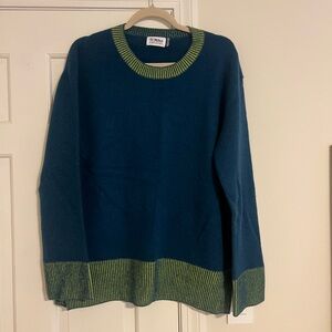 Women's Blue and Green Crewneck Sweater